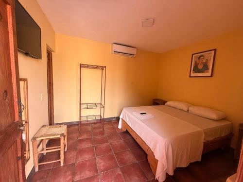 . Hotel Loro Tuerto