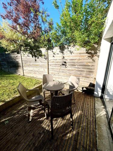 Studio with Garden View