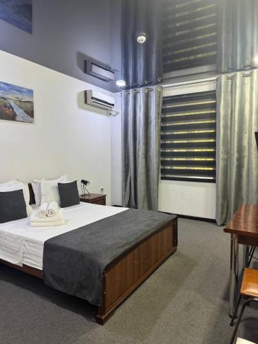 Temurkhan Hotel – Toshkent, NY