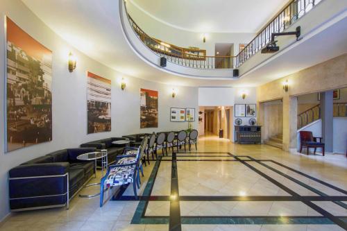 Phòng chờ chung/khu vực TV, Cinema Hotel - an Atlas Boutique Hotel in Trung tâm thành phố Tel Aviv