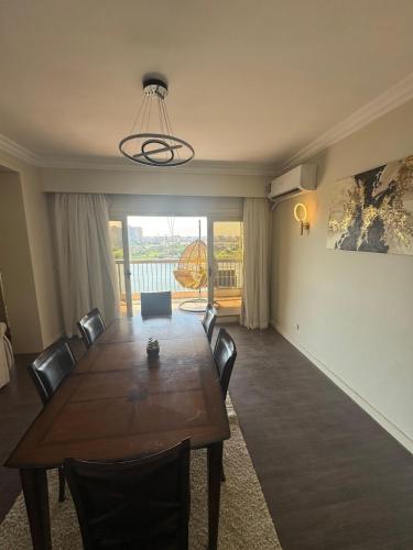 4 bedrooms apt direct Nile View near Függőtemplom