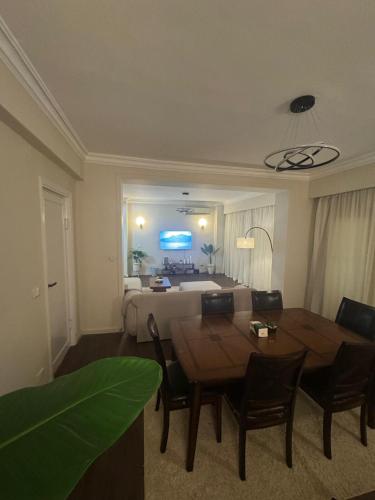 4 bedrooms apt direct Nile View near Függőtemplom