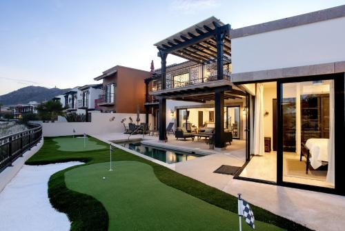 Luxe 5 BDRM Copala Villa GOLF Minutes to Marina