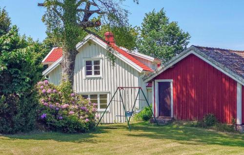 . Stunning Home In Rörvik With Kitchen