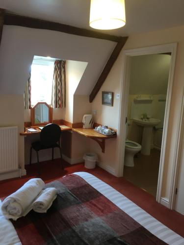 Twin room, classic