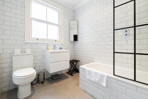 3 Double Bedroom FAMILLY APT CLOSE TO NOTTINGHILL, Londres (foto 9)