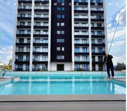 Airport Transit Studio - Pool, Gym, 24hr Check-in