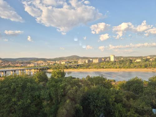 A környék, Riverside Panorama in Kardzhali