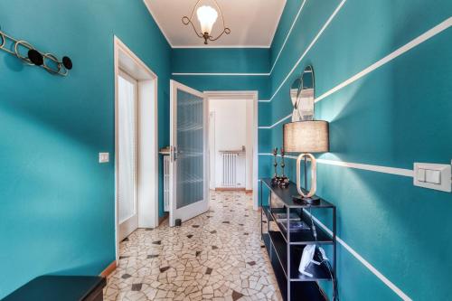 Entrance, Casa IDA in Cernobbio