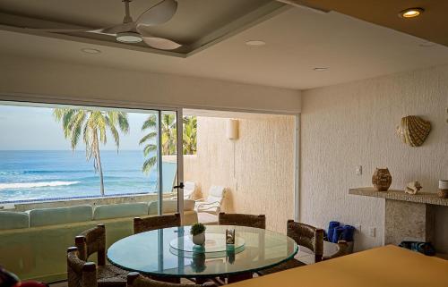 Apartment with the sea at your feet in Puerto Marques