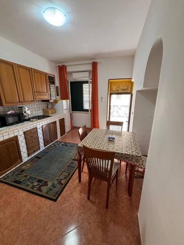 Thomas house in Trapeto