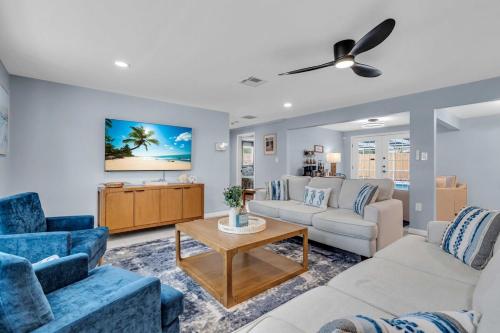 Siesta on Lee - SRQ Pool Home Near Top Beaches!