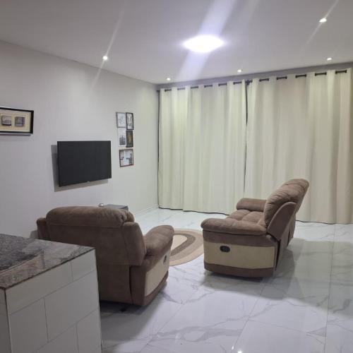 บริการและสิ่งอำนวยความสะดวก, Lowin Suites-One-Bed Apartments in นโดลา