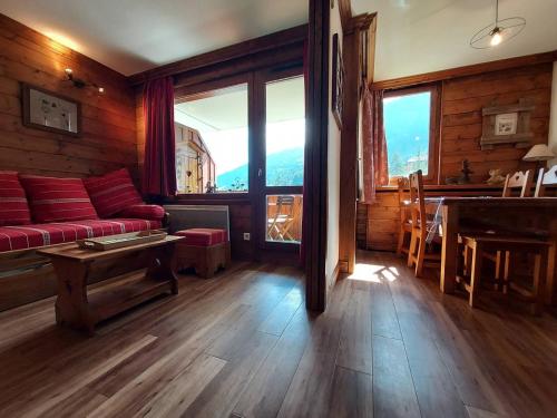 Studio divisible 4 pers. rénové proche pistes Valmorel - FR-1-356-543 (Studio divisible 4 pers. renove proche pistes Valmorel - FR-1-356-543) in มูติเยร์