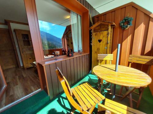 Studio divisible 4 pers. rénové proche pistes Valmorel - FR-1-356-543 (Studio divisible 4 pers. renove proche pistes Valmorel - FR-1-356-543) in มูติเยร์