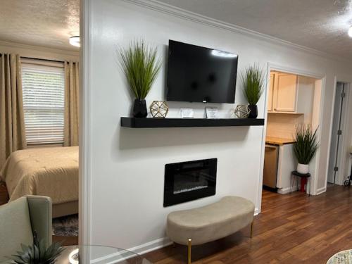 Hibiscus Retreat fully equipped guest studio