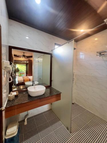 Queen Hotel – Luang Prabang, CT