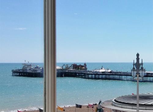 Strand, Legends Hotel in Brighton and Hove