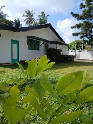 Villa Coleus Tangalle - Private Garden Villa 10 Min to Beach - image 3