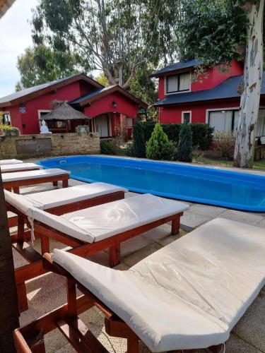 A szálláshely kívülről, Complejos Del Jaguel house in La Costa Partido