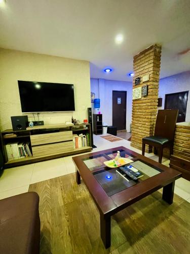 Moderno departamento en el corazón de la ciudad (Moderno departamento en el corazon de la ciudad) in Trinidadas