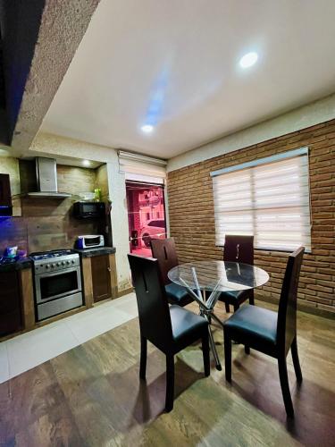 Moderno departamento en el corazón de la ciudad (Moderno departamento en el corazon de la ciudad) in Trinidadas