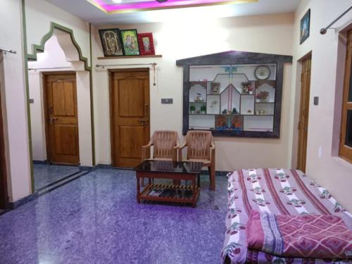 Sagar Homestay Hampi - image 4
