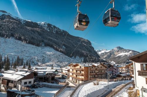 Cesa Planber Apartments Mountain View SKI-IN SKI-OUT - Canazei di Fassa