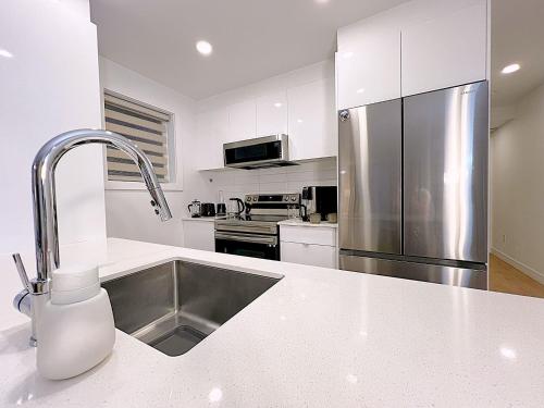Tiny Penthouse Big Balcony Central & Cozy near Etat Major