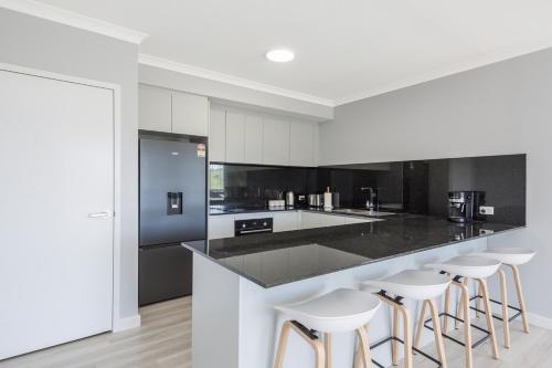 Modern Retreat with Stunning Panoramic Views in Toodyay