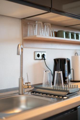 Comfortable & central 3-room-apartment in Hannover l Self-Check-in I Parking, Elevator & Balkony, Hannover (photo 10)
