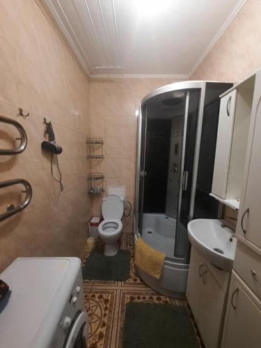 Затишна, домашня 43м в тихому зеленому місці Поруч Центральний парк Університет, Irpín (foto 5)