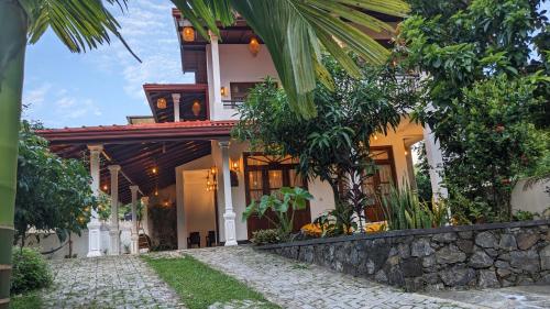 Lake side haven villa - image 5