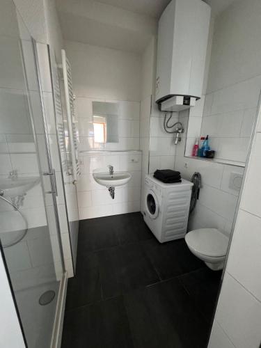 2 Bedroom Apartment at Grenzach train station in 格倫察赫－維倫
