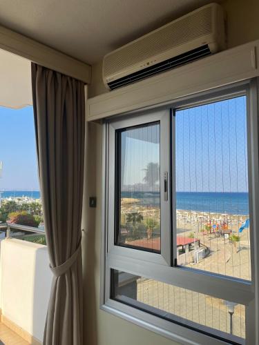 Kilátás, Beach apartment Mackenzie, Larnaca in Kastella Beach