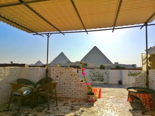 Pyramids Chez lAmi, El Cairo