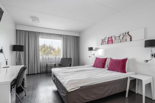 Teatterihotelli Riihimäki (Teatterihotelli Riihimaki) in Hyvinkaa