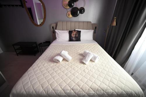 Acropolis View Suite Klathmonos by Zeussuites, Athen (Foto 10)