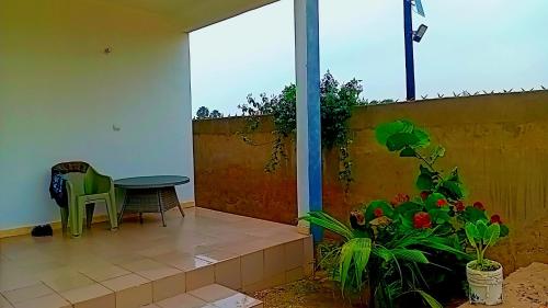 מרפסת, Chez Mado in נדנגנה