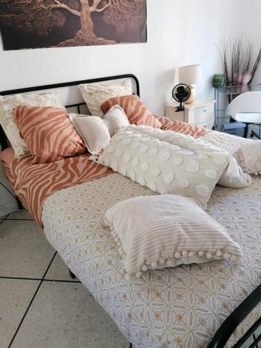 Villa Nanou Riviera near Monument aux Morts