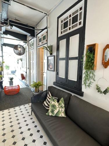 545 Residences - Extended stay property-- Min 6 nights near Pioneer MRT Station