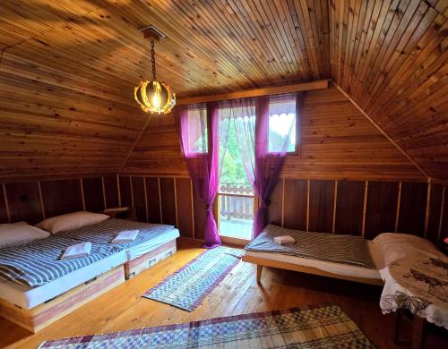 Chata pri jazierku - Cottage by the Little Lake in Vysna Boca