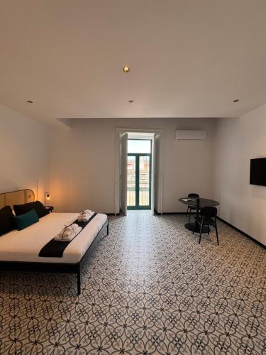 Don Raffaé (Don Raffae) in โนลา