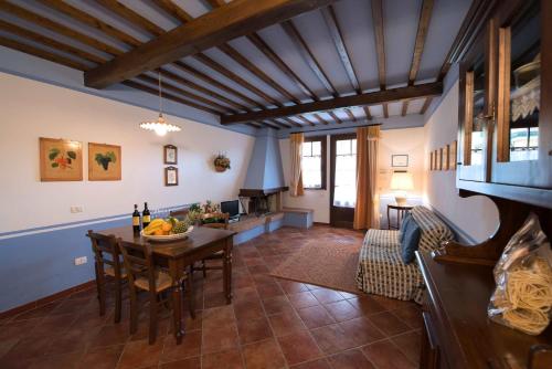 المرافق, Casa Lari in Pancole