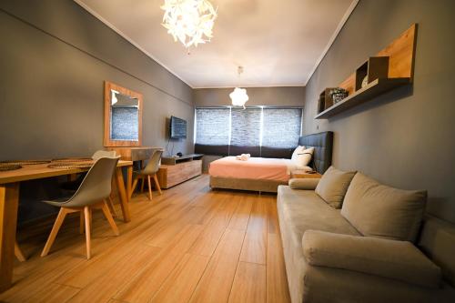 Monastiraki Athens Luxe Suite by Zeus Suites, Athens