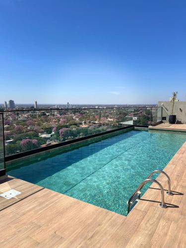 Apartment with pool, gym & parking in Asunción