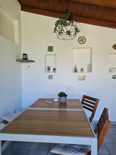 Facilities, Casa Medusa - con piscina, a 2 minuti dalla stazione in Cavigliano