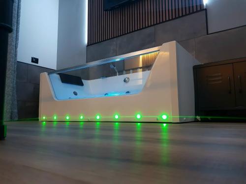 LM industrial apartment & suite in University Area