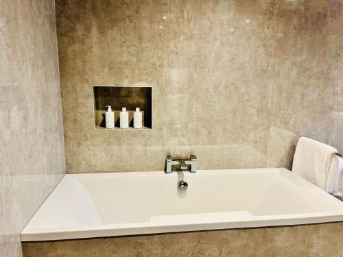 Lewis Living in Grianan