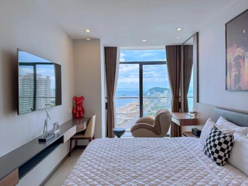 1-Bedroom Apartment Partial Sea View